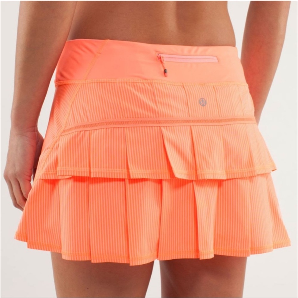LuluLemon Pace Setter Skirt Wagon Stripe Orange size 4